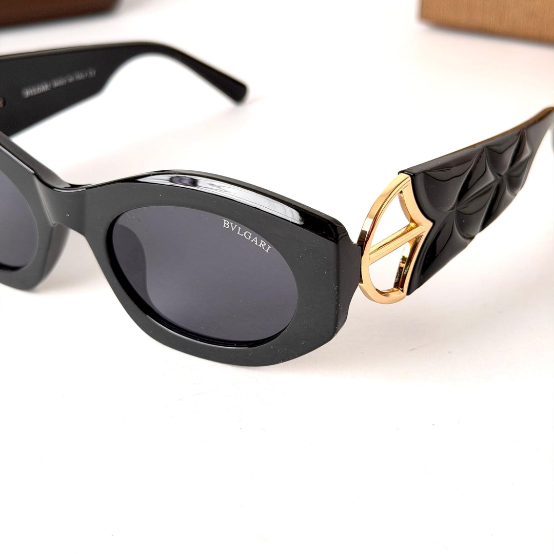 Bvlgari Black Oval – Gold Accent - Giiz store