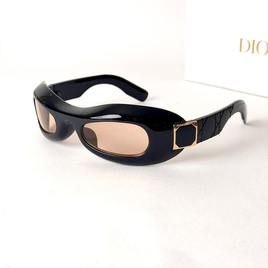 DIOR 30Montaigne Shield – Black Gold - Giiz store