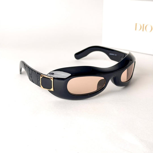 DIOR 30Montaigne Shield – Black Gold - Giiz store