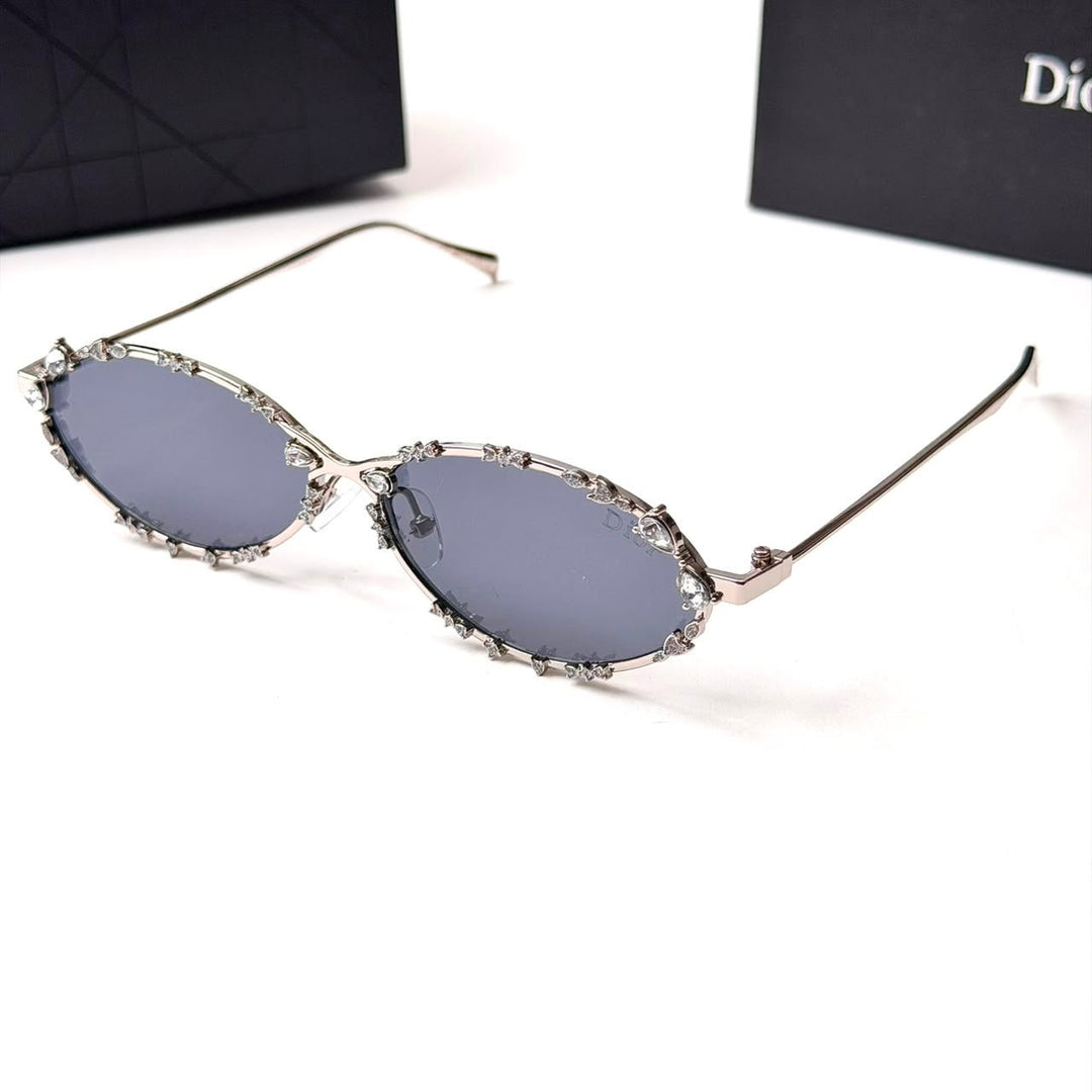 DIOR Crystal Oval – Silver Smoke - Giiz store