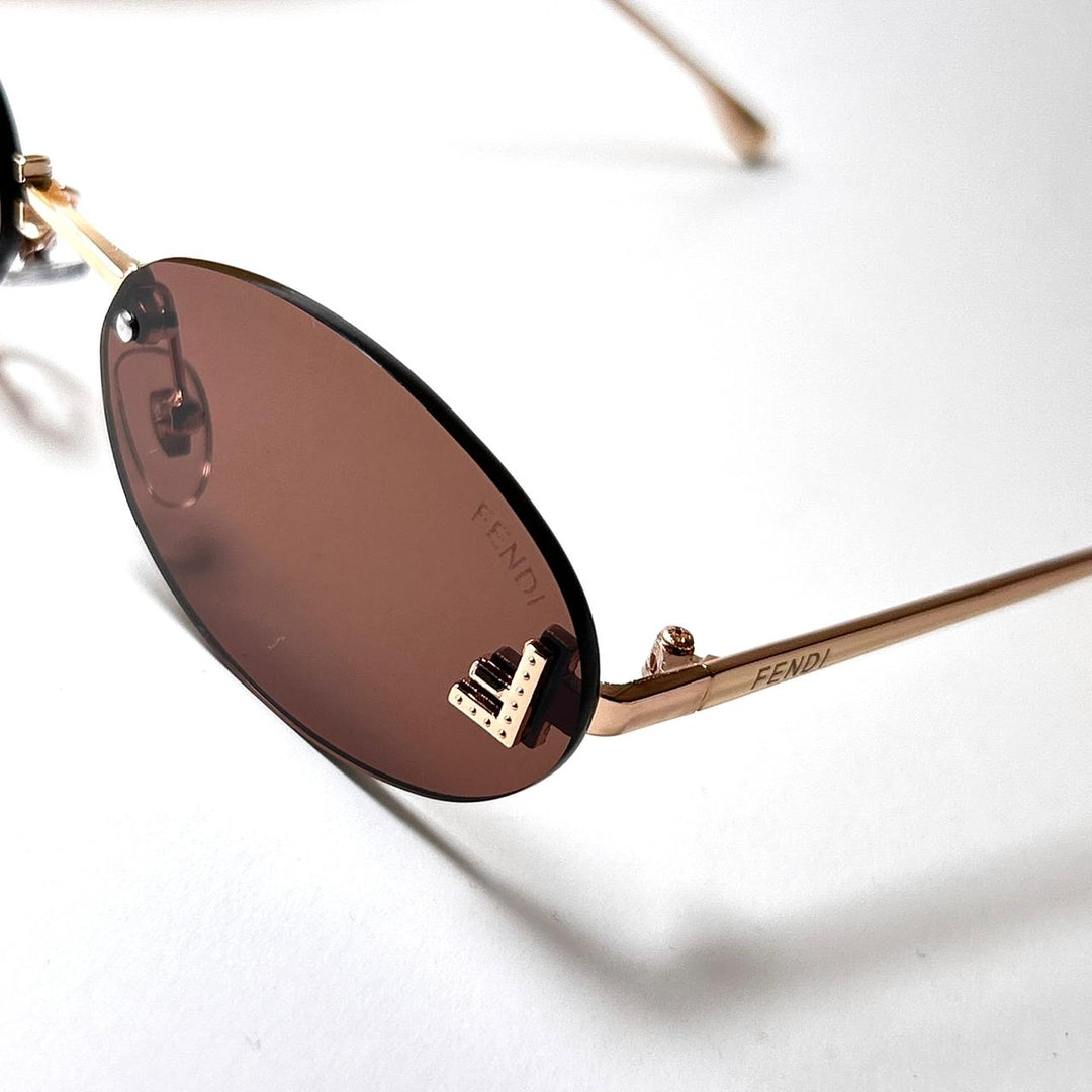 Fendi First Classic Oval - Brown - Giiz store