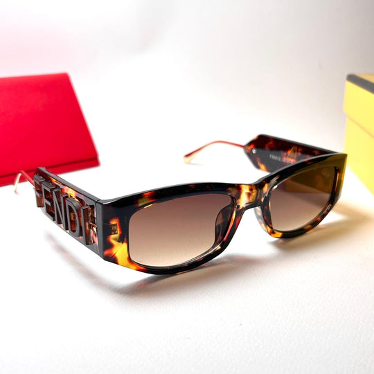 Fendi Oval FE40120I - Tigerl - Giiz store