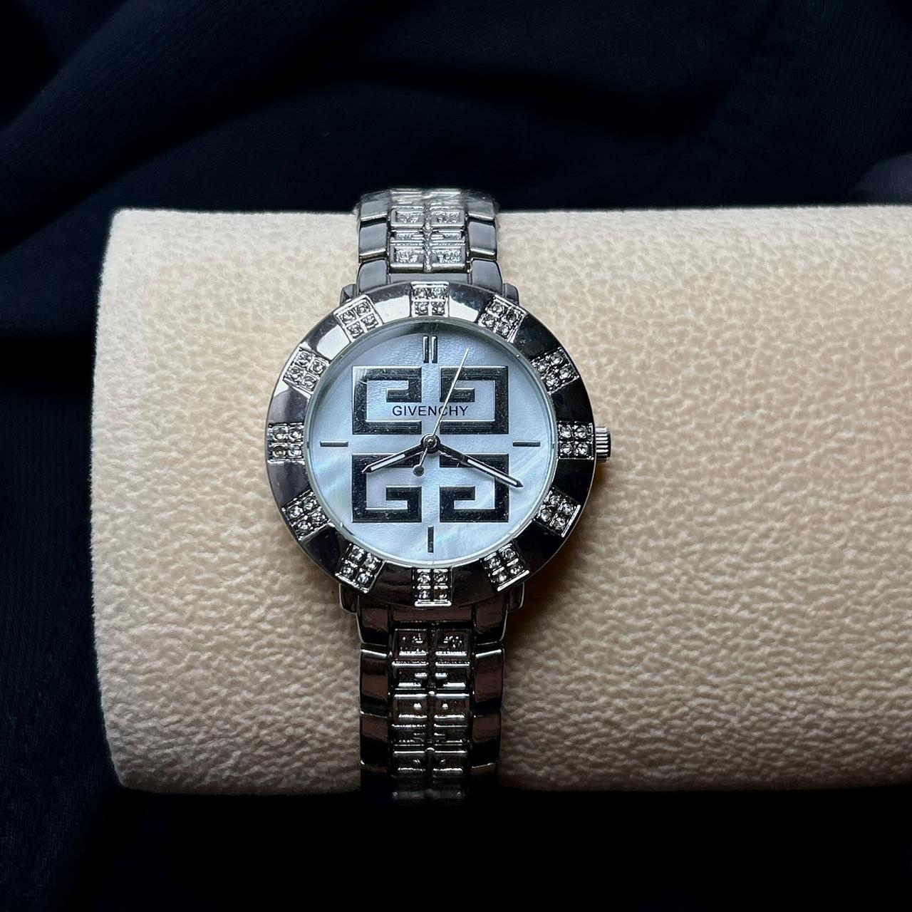 W12-13 GIVENCHY ジバンシィ 腕時計 GV4-MGBRW-1001