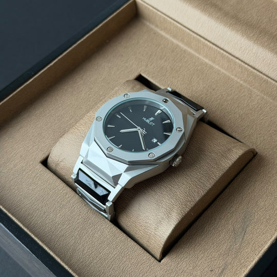 Hublot Big Bang Integrated – Silver &amp; Black Ceramic Classic Edition - Giiz store