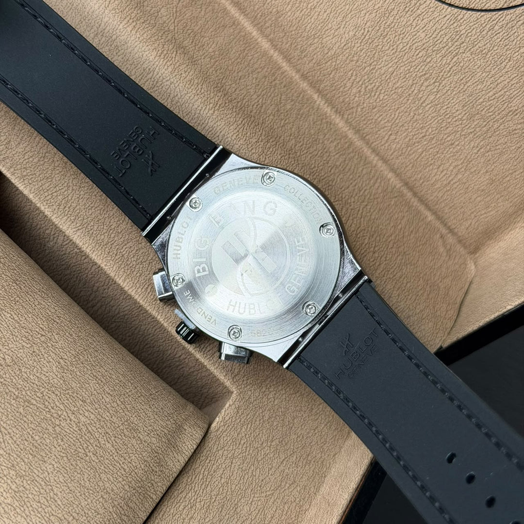 Hublot Classic Fusion Chronograph – Ice Grey Edition - Giiz store