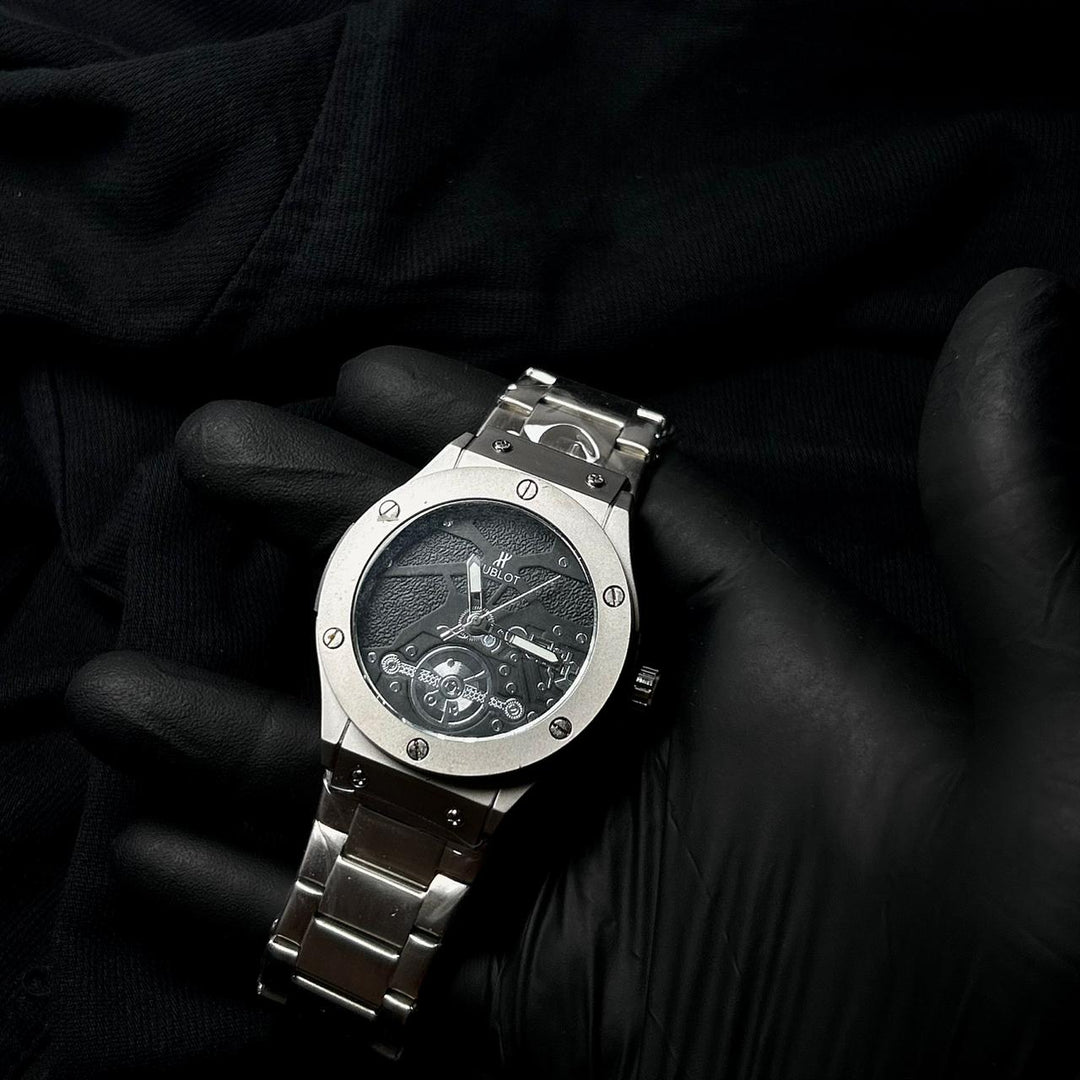 Hublot Classic Fusion Skeleton Homage – Black - Giiz store