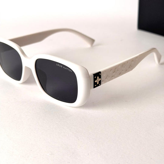 Louis Vuitton Blossom Oval – White - Giiz store