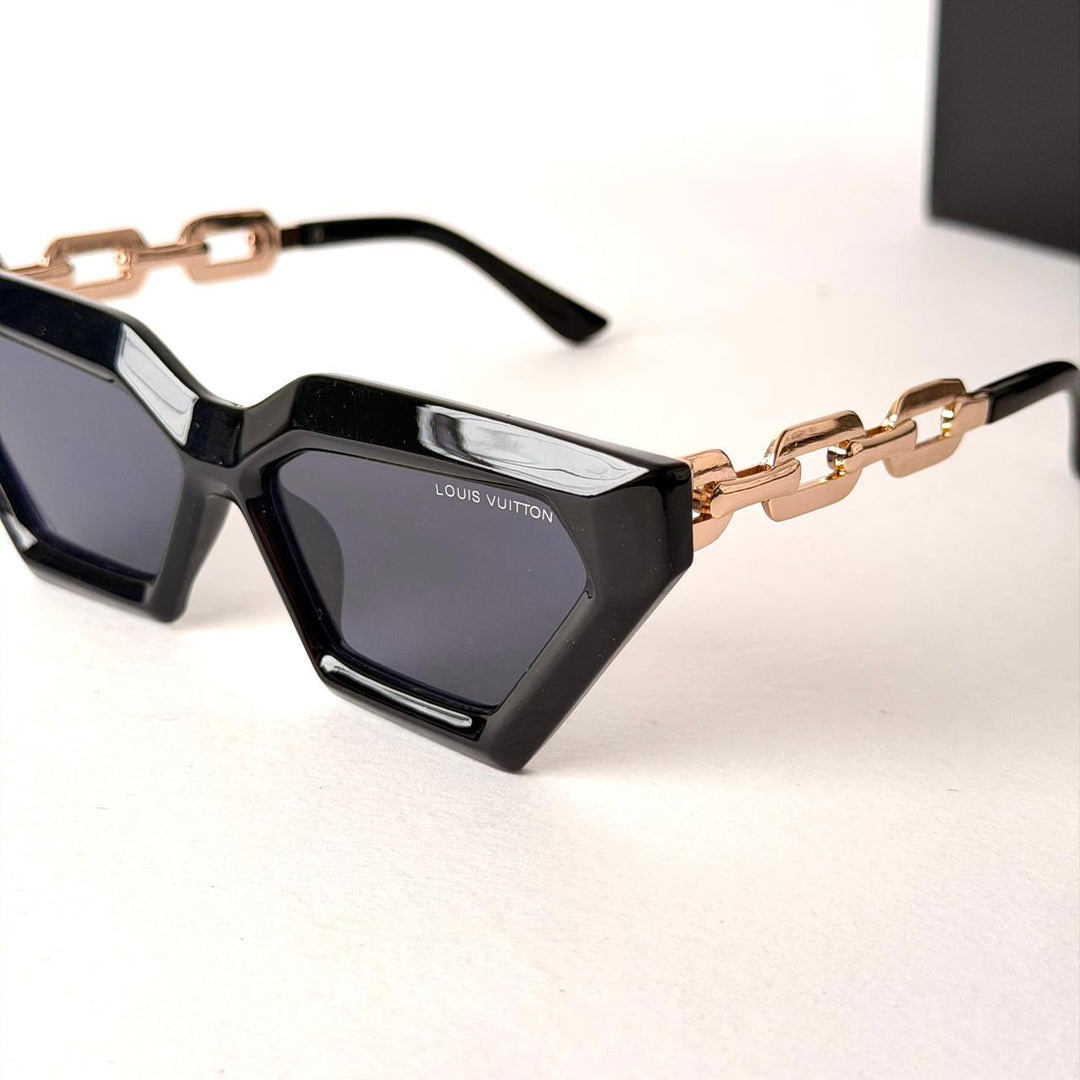 Louis Vuitton Chain Link Hexagon – Gloss Black - Giiz store