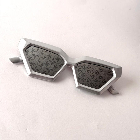 Louis Vuitton Chain Link Hexagon – Matte Silver Monogram - Giiz store