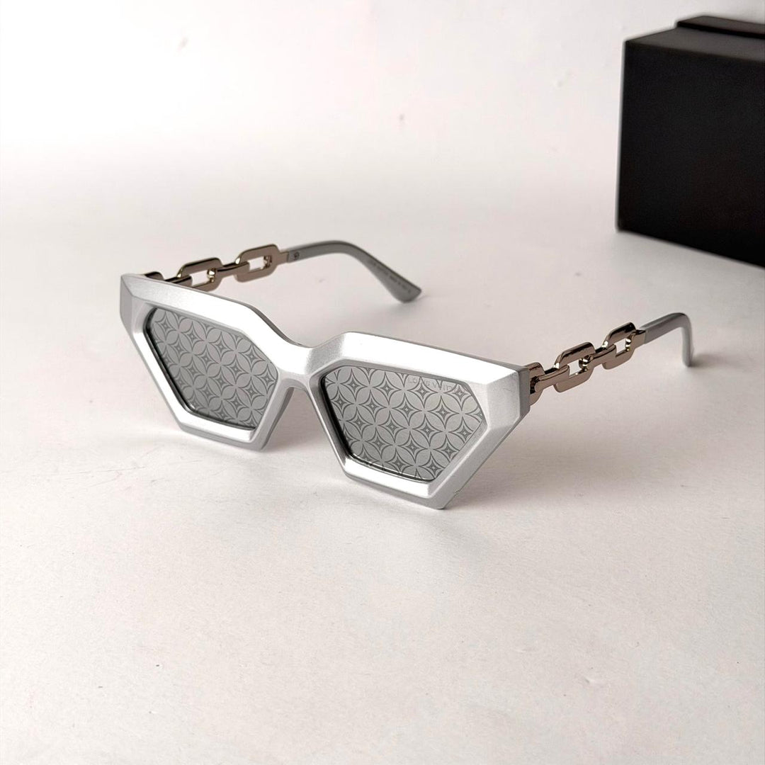 Louis Vuitton Chain Link Hexagon – Matte Silver Monogram - Giiz store