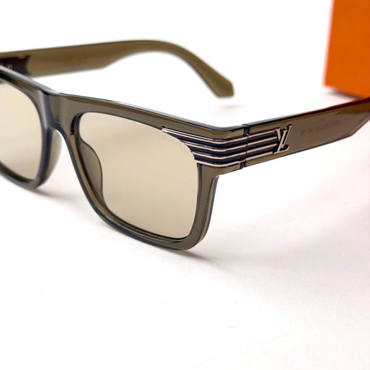 LOUIS VUITTON LV Legacy Square – Khaki Mirror - Giiz store