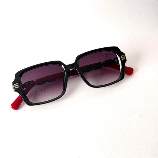 Louis Vuitton Signature Link Square – Black / Red - Giiz store