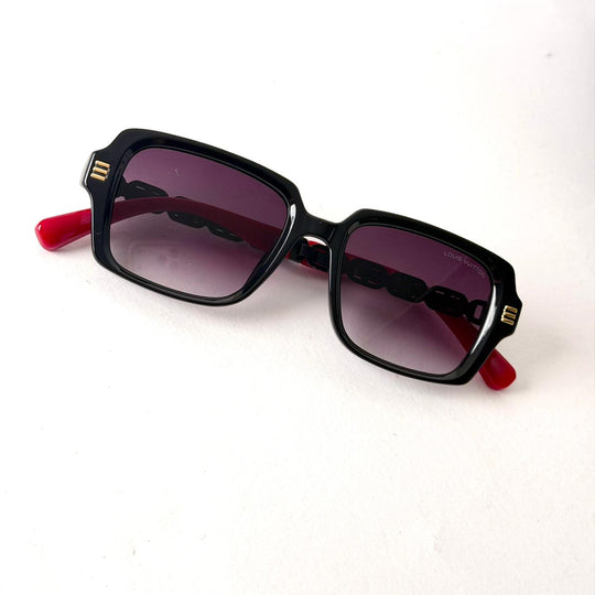 Louis Vuitton Signature Link Square – Black / Red - Giiz store