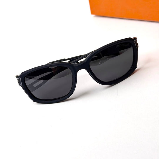 LOUIS VUITTON Sport Wrap – Matte Black Smoke - Giiz store
