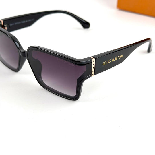 Louis Vuitton Square Classic – Black - Giiz store