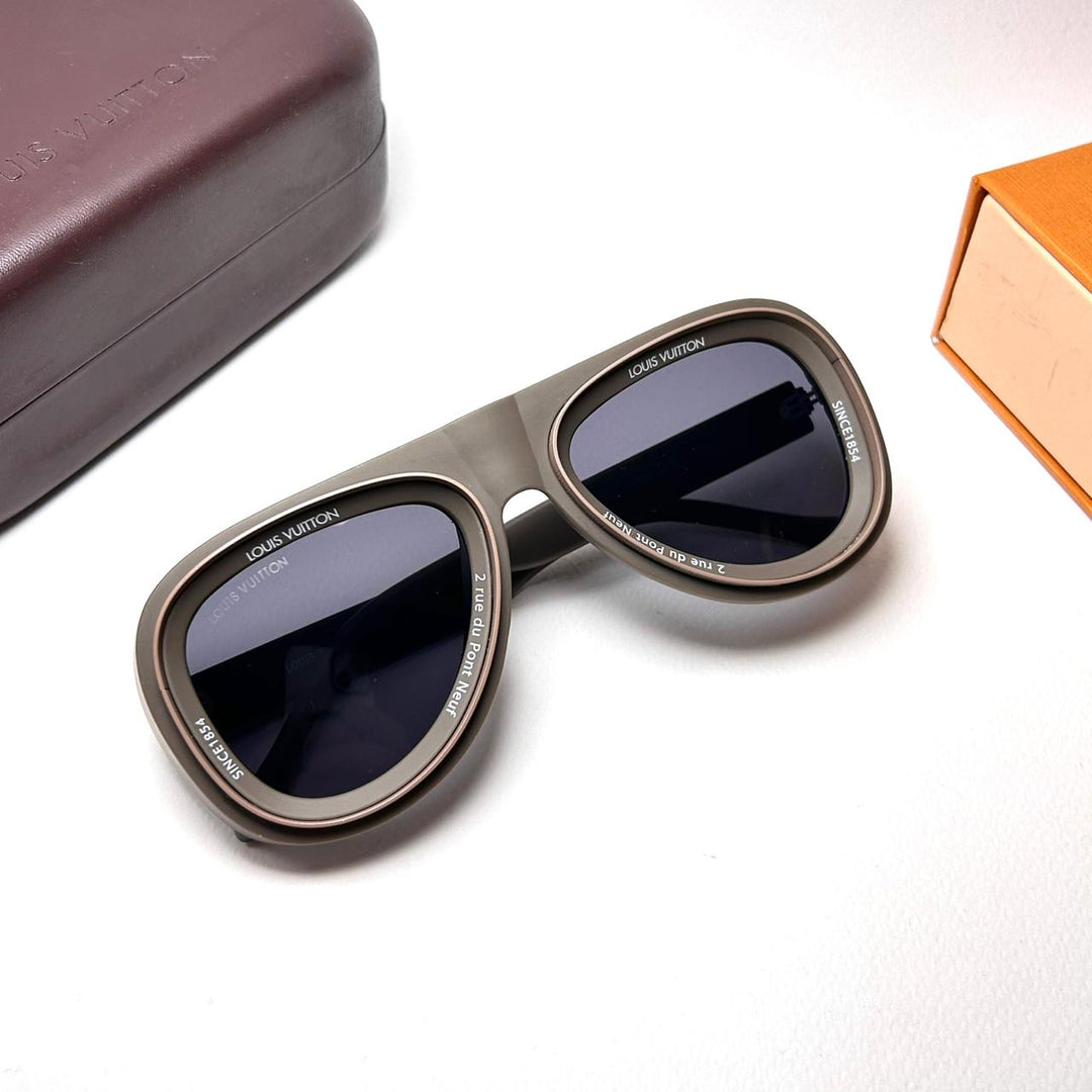 Louis Vuitton Super Vision Oversize Aviator – Warm Grey - Giiz store