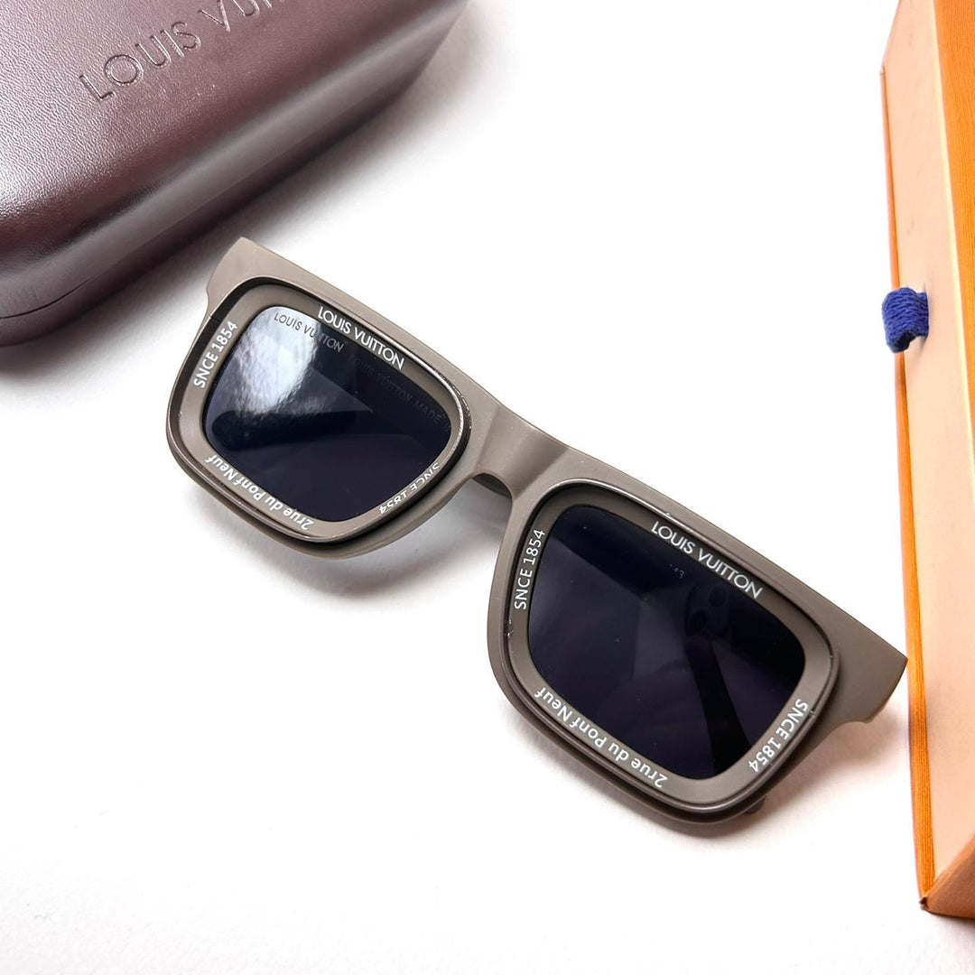 Louis Vuitton Super Vision Square - Warm Grey - Giiz store