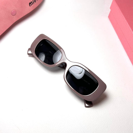 Miu Miu Glimpse Rectangle - Burgundy - Giiz store