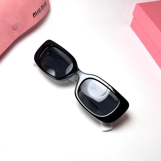 Miu Miu Glimpse Rectangle - Panda - Giiz store