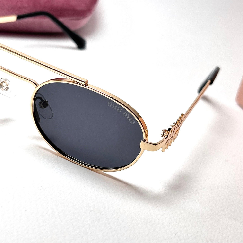 Miu Miu Logo - Golden Black - Giiz store