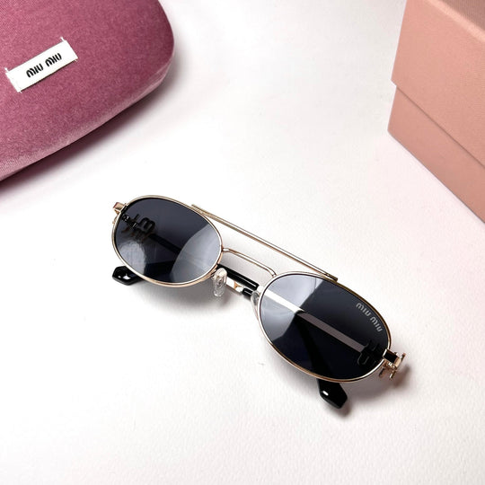 Miu Miu Logo - Golden Black - Giiz store