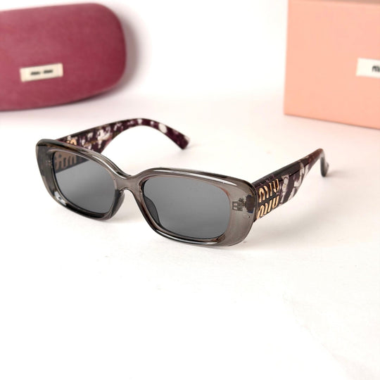 Miu Miu Logo Rectangle – Crystal Smoke - Giiz store