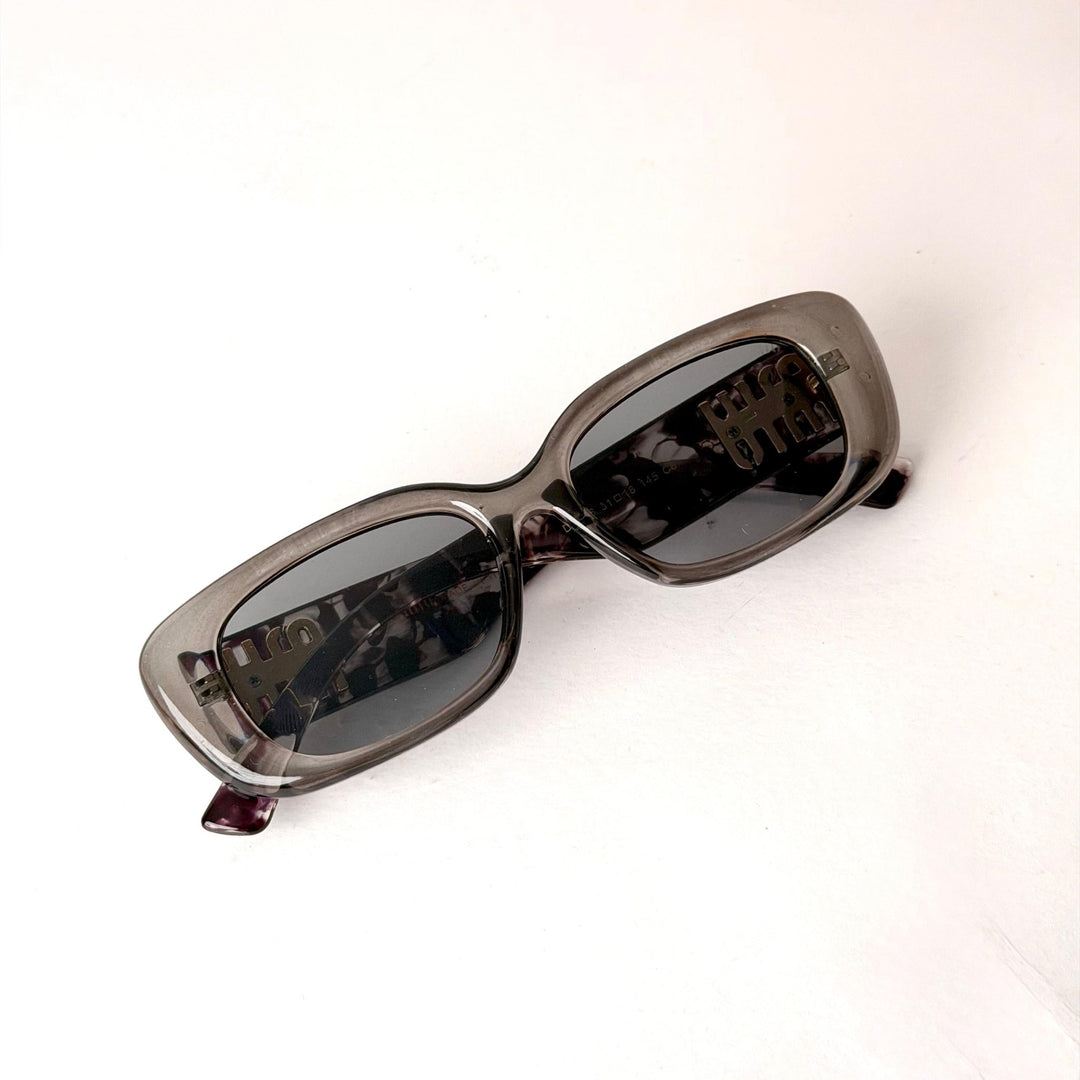 Miu Miu Logo Rectangle – Crystal Smoke - Giiz store