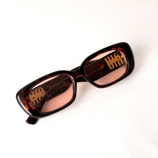 Miu Miu Logo Rectangle – Dark Havana - Giiz store