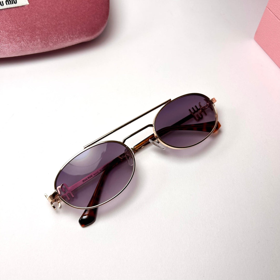 Miu Miu Logo - Violet Gradient - Giiz store