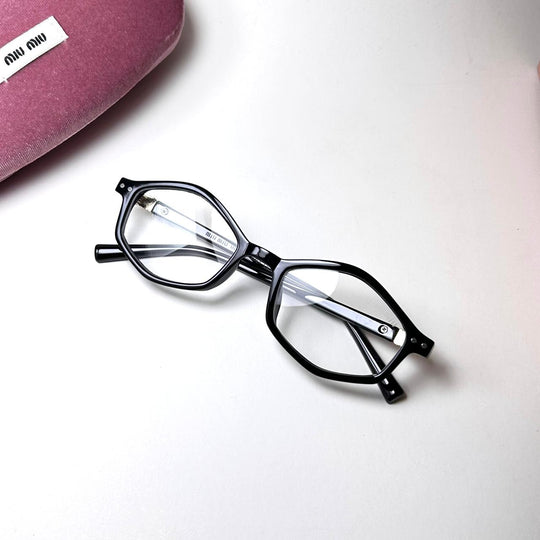 Miu Miu Regard Geo - Black Nude - Giiz store