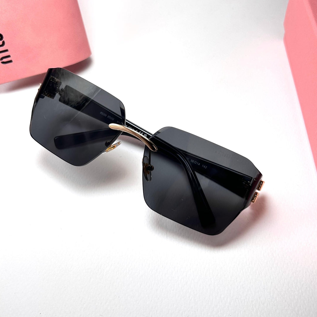 Miu Miu SMUA04 Oversized - Full Black - Giiz store