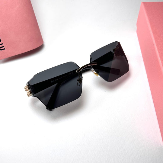 Miu Miu SMUA04 Oversized - Full Black - Giiz store