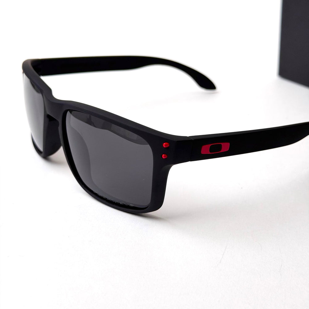 Oakley Holbrook – Black Red Grey - Giiz store