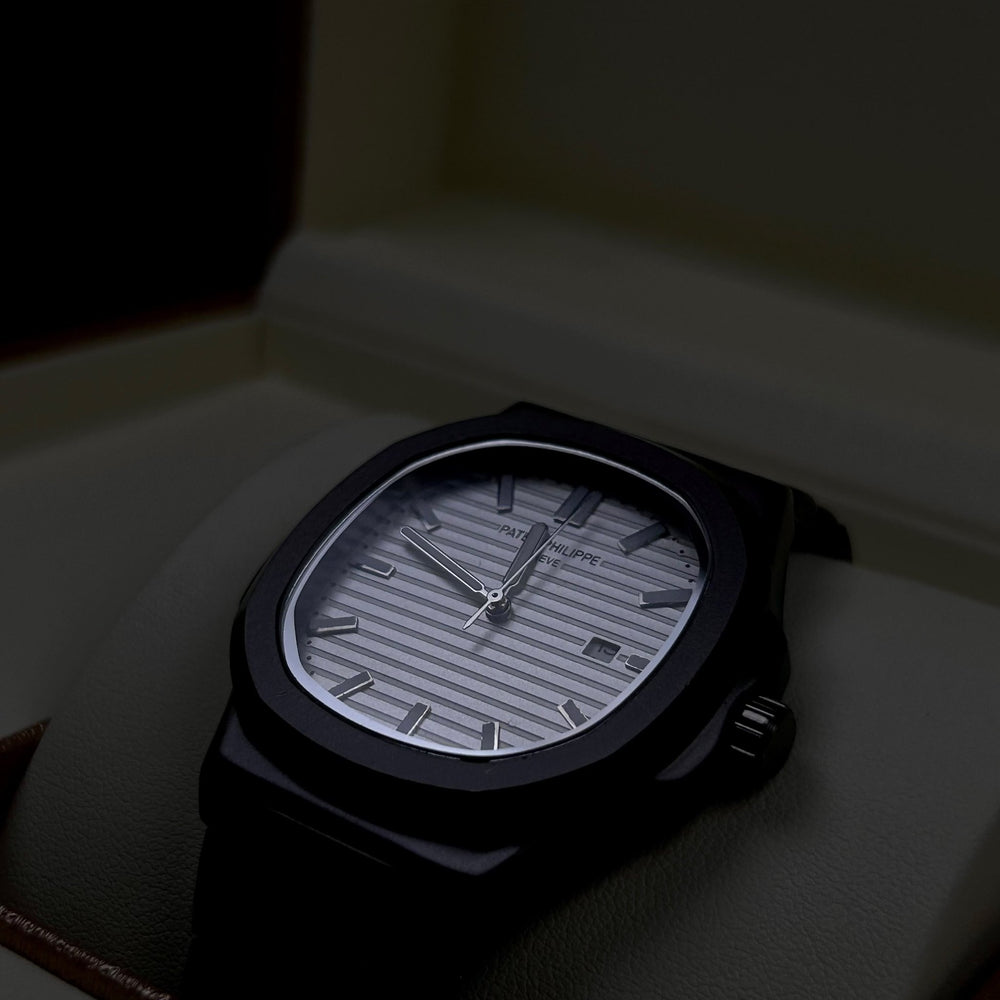 Patek Philippe Nautilus 5711 – White & Black - Giiz store