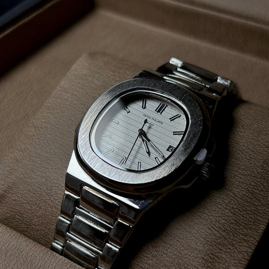 Patek Philippe Nautilus For Her - Silver White - Giiz store