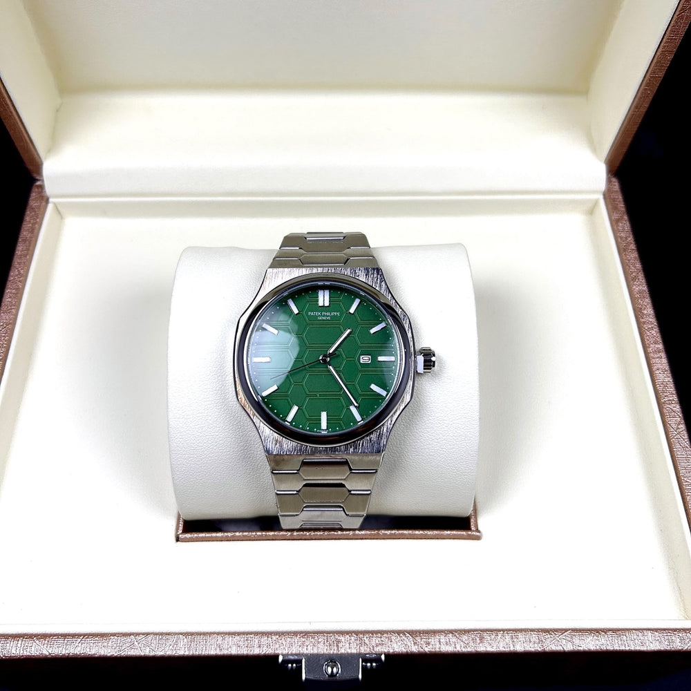 Patek Philippe Nautilus – Green & Silver - Giiz store