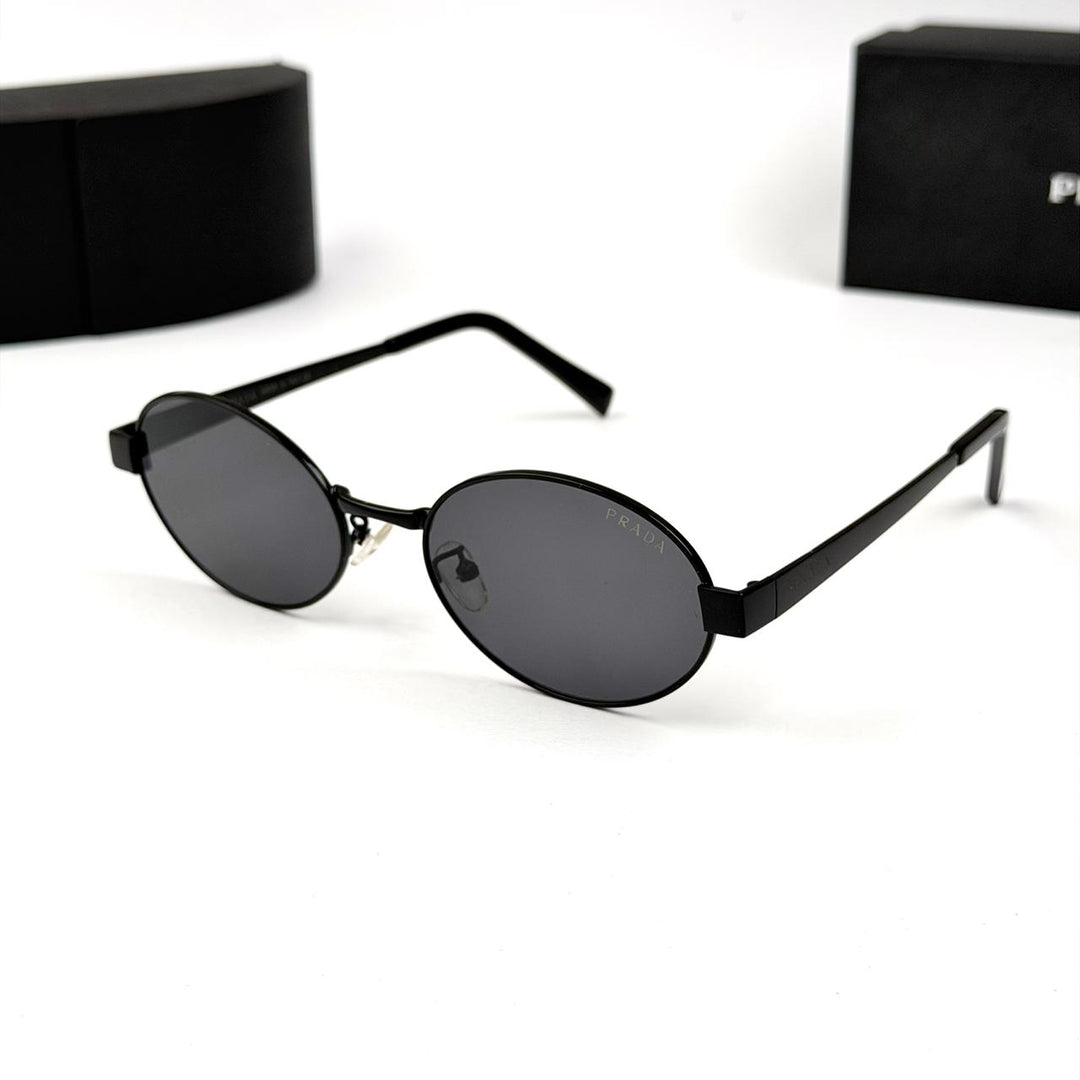 Prada Classic Oval - Black - Giiz store