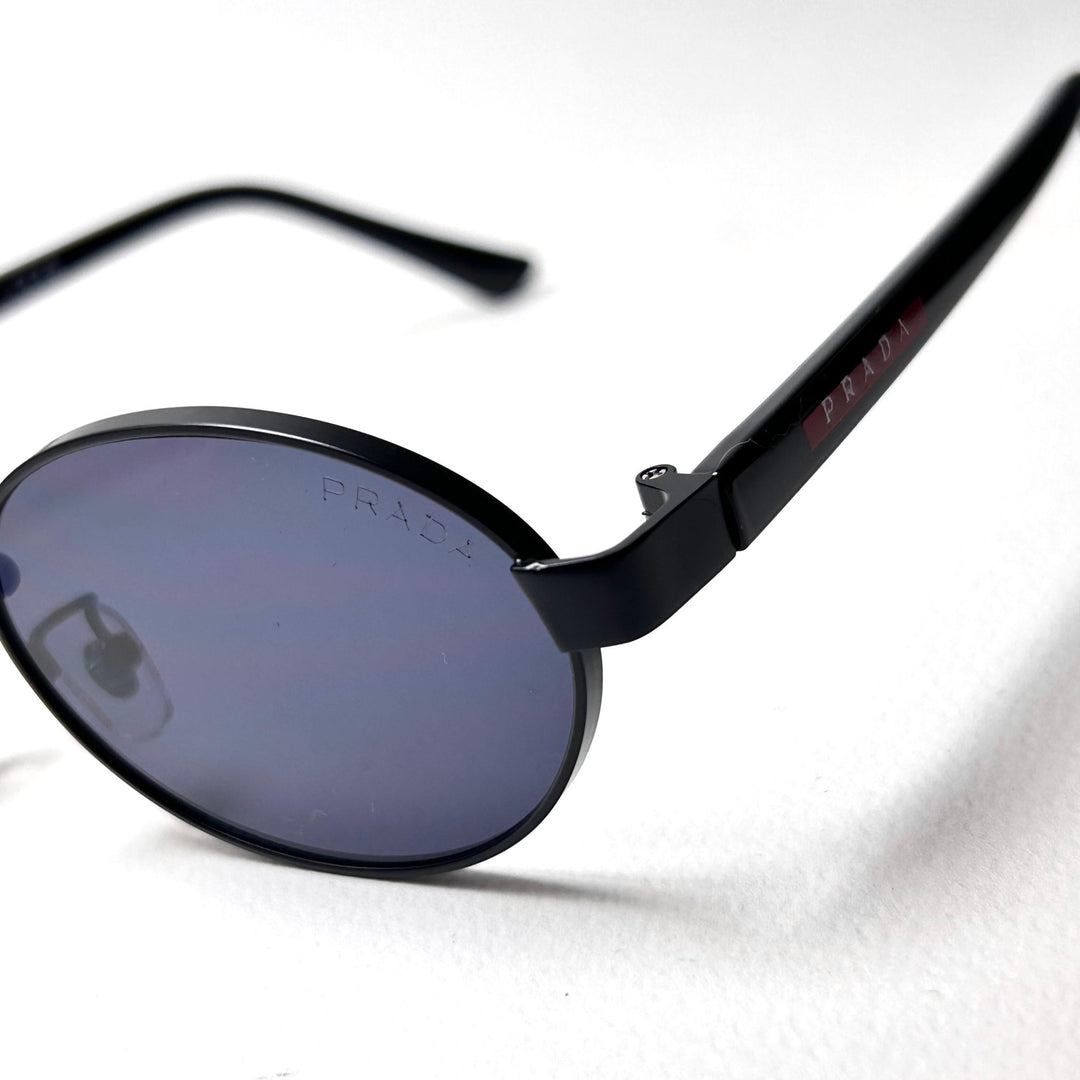 Prada Oval PRB56S - Black - Giiz store