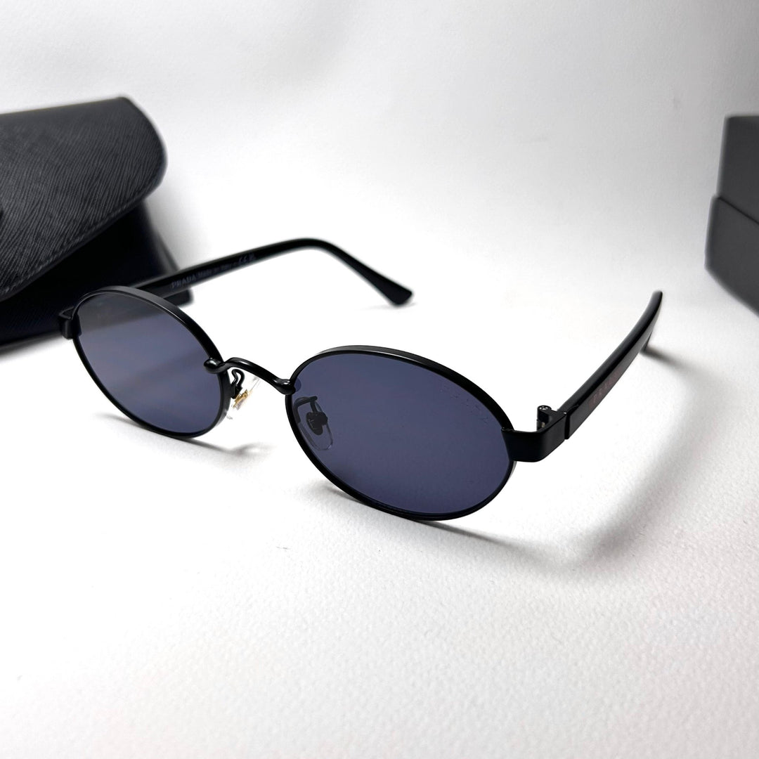 Prada Oval PRB56S - Black - Giiz store