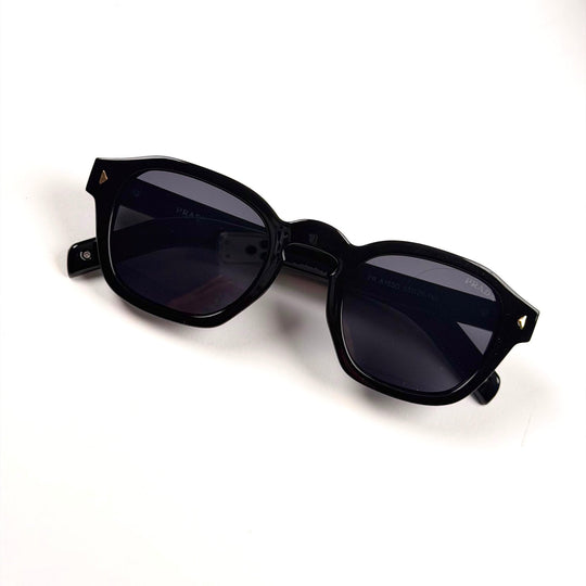Prada PR A16SD - Black - Giiz store