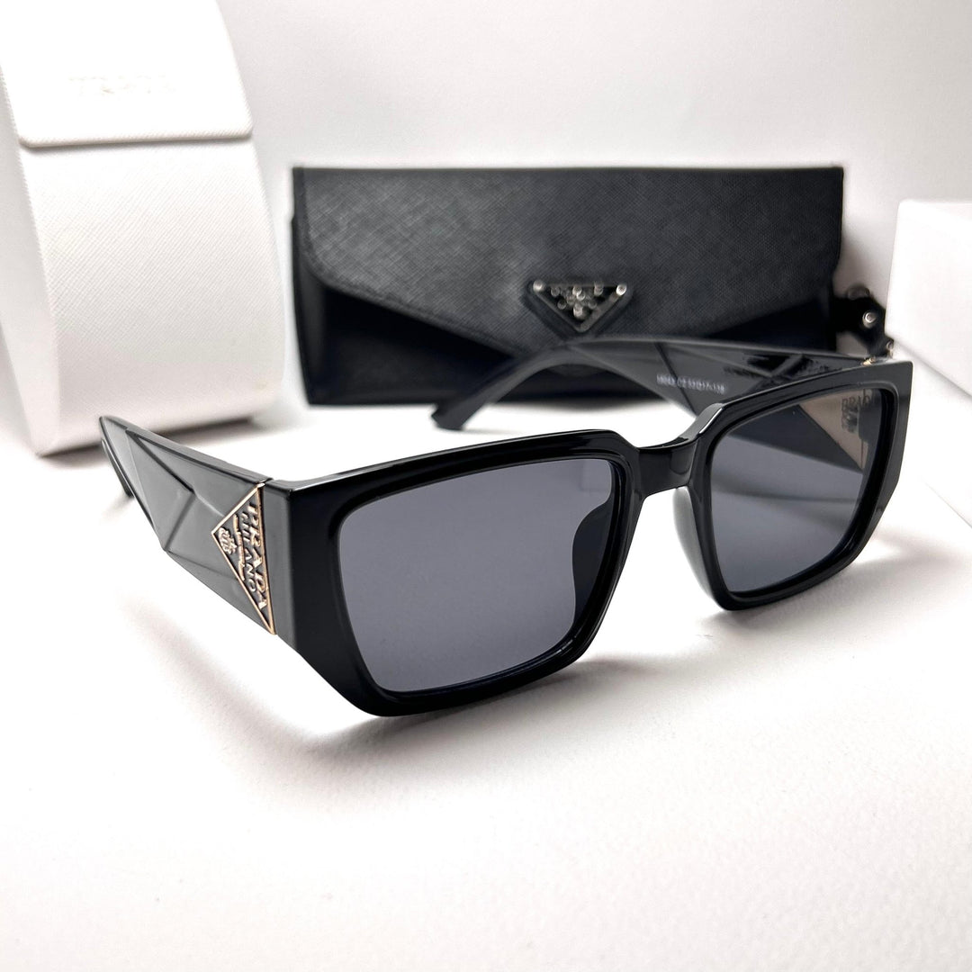 Prada Reactangular PR09ZS - Black - Giiz store