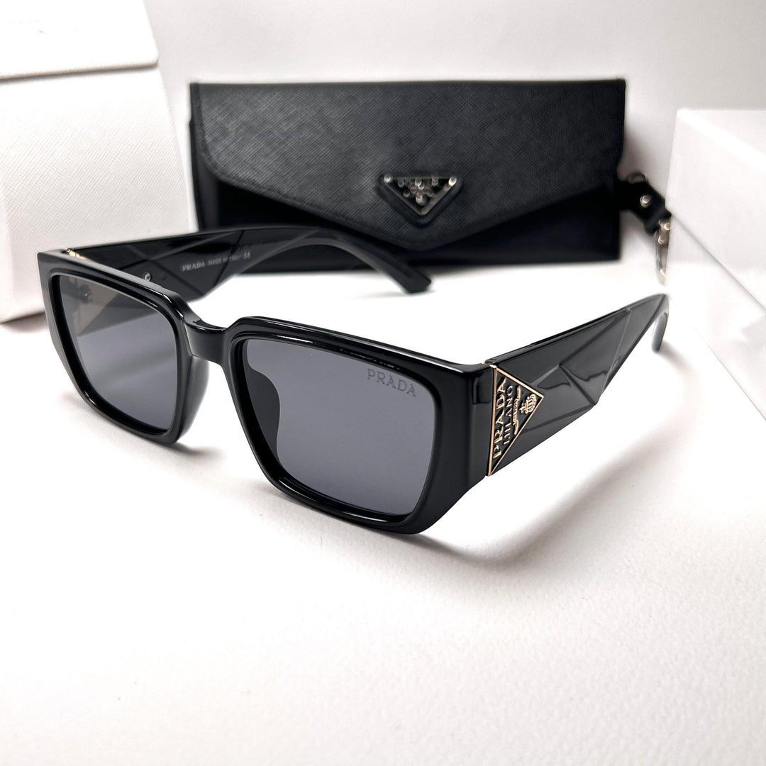 Prada Reactangular PR09ZS - Black - Giiz store