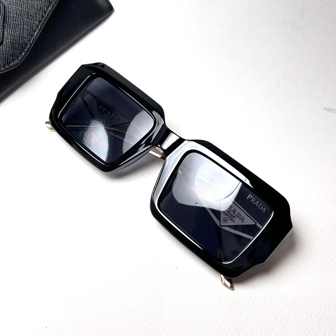 Prada Rectangle PRa07s Design - Golden Black - Giiz store