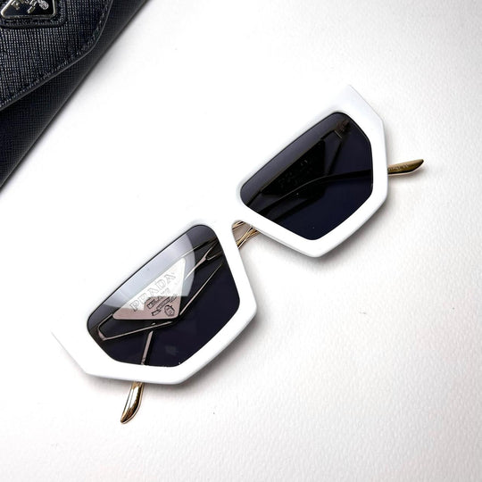 Prada Retro Flat - White - Giiz store