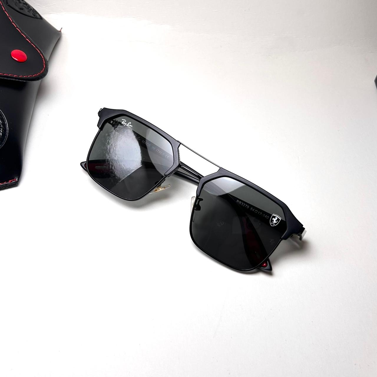 Ray Ban Scuderia Ferrari Squarish RB3279 - Black - Giiz store