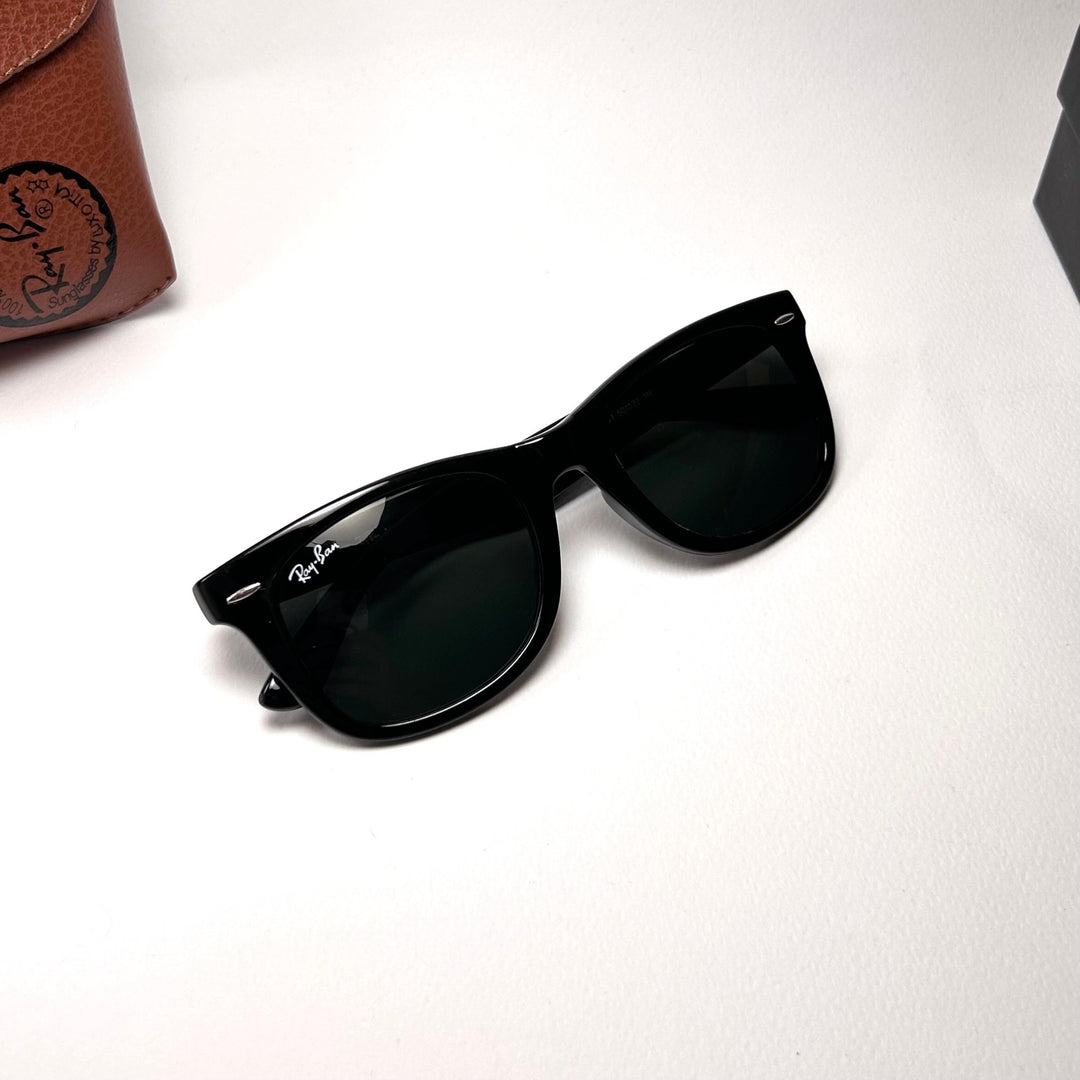 Ray Ban Wayfarer RB2140 - Gloss Black.