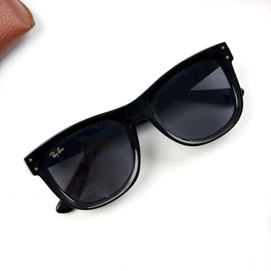 Ray Ban Wayfarer Reverse RB0707S - Black - Giiz store