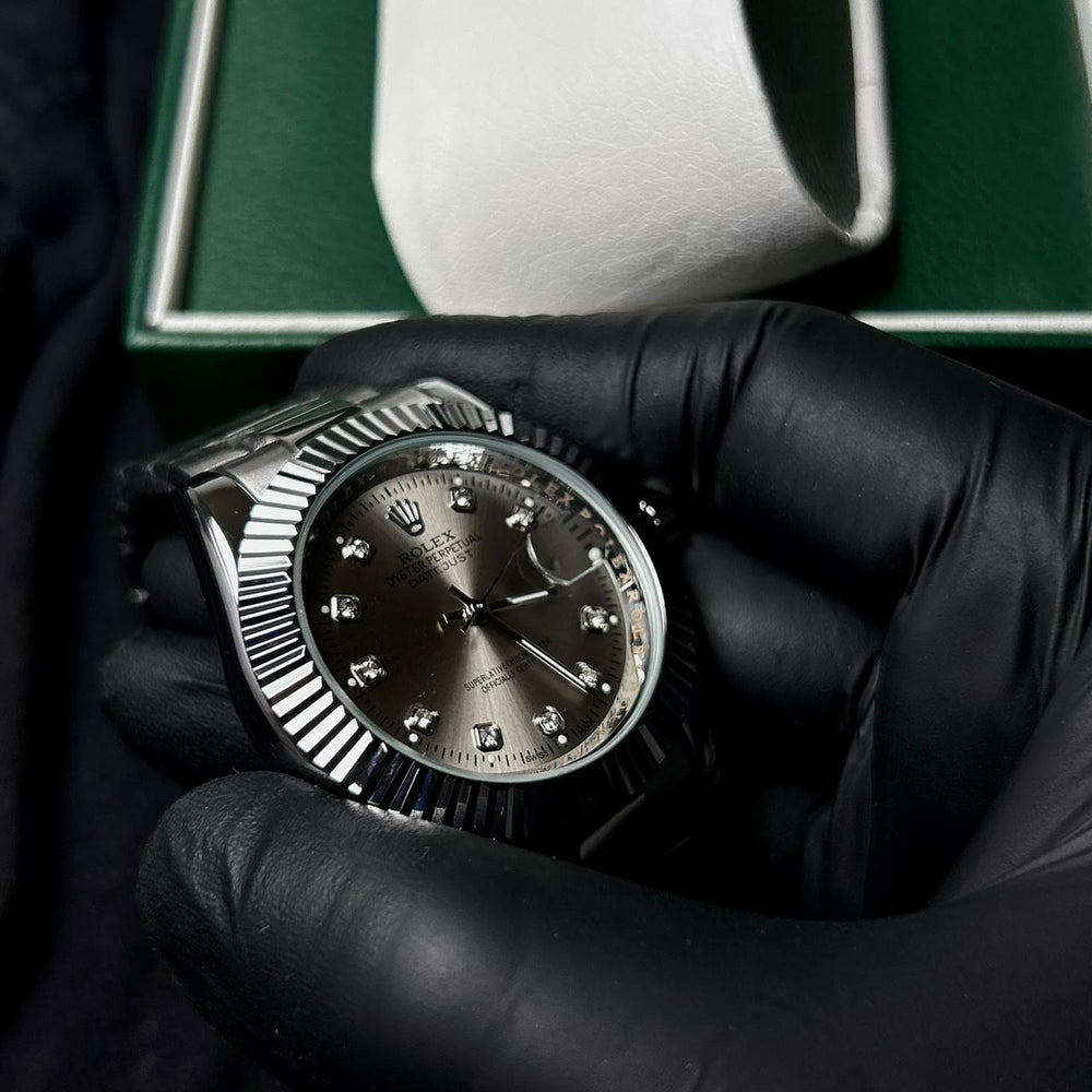 Rolex Date just Diamon Smooth Bezel For Him - Silver - Giiz store