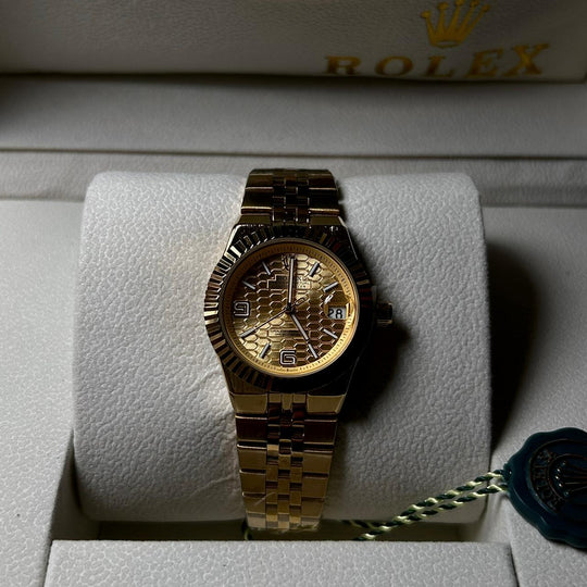 Rolex Datejust 41 Automatic For Her - Gold - Giiz store