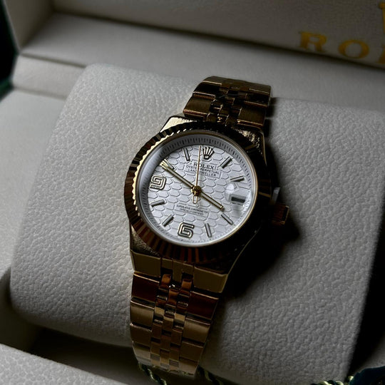 Rolex Datejust 41 Automatic For Her - Golden White - Giiz store